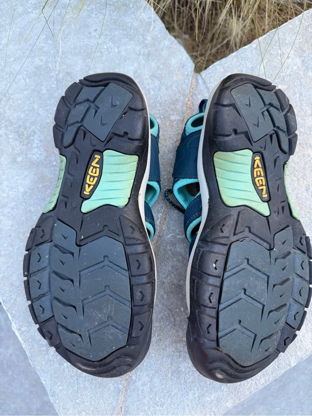 Women’s Keen H2 Waterproof Sport Sandals - size 8